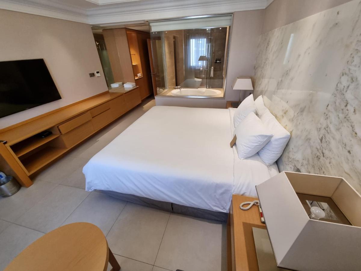 Pinegrove Hotel Gimhae Exterior foto