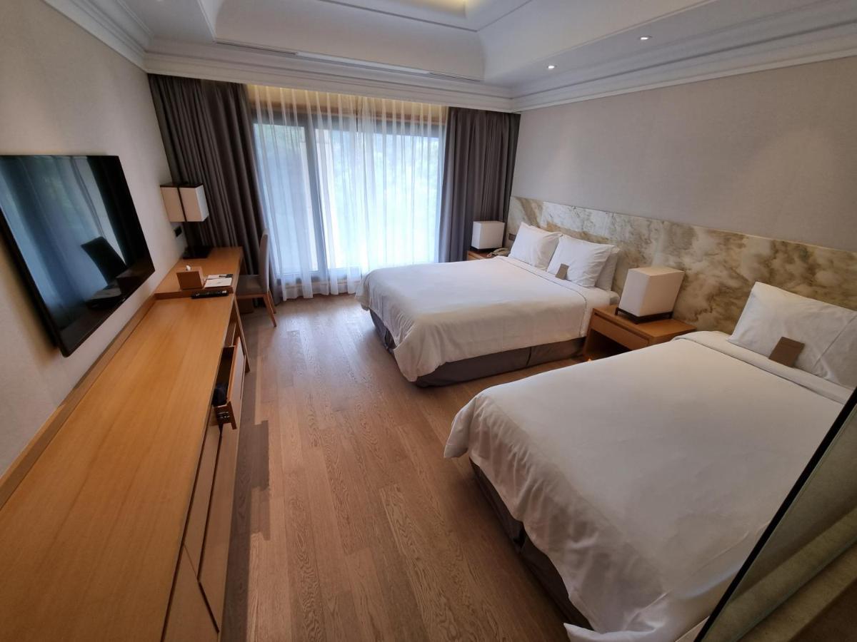 Pinegrove Hotel Gimhae Exterior foto
